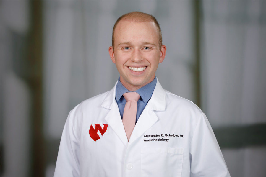 Alexander Scheiber, MD, headshot