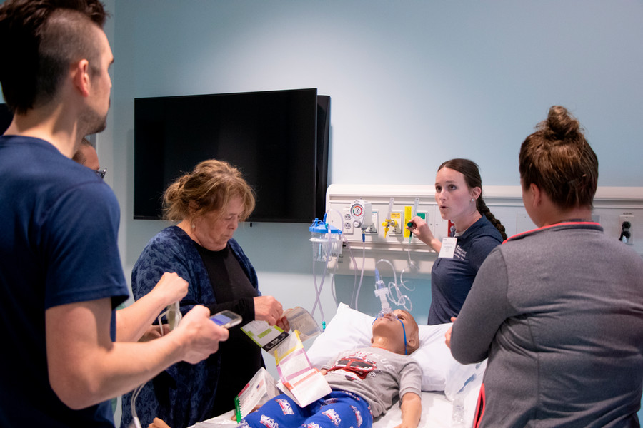 Participants in the Rural Emergency Medicine Course rotate through stations to refresh skills.