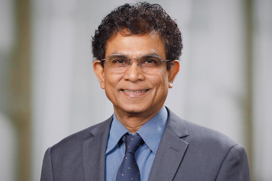 Headshot of Ashok Mudgapalli, PhD