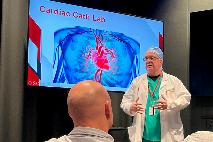 Edward O’Leary, MD, associate professor in the UNMC Division of Cardiovascular Medicine and medical director of the Cardiovascular Catheterization Laboratory and of Chest Pain Services, gave a presentation to visiting emergency medical personnel.