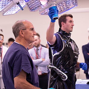 Dr. Ned Amendola & Dr. Richard Amendola demonstrating surgical procedure
