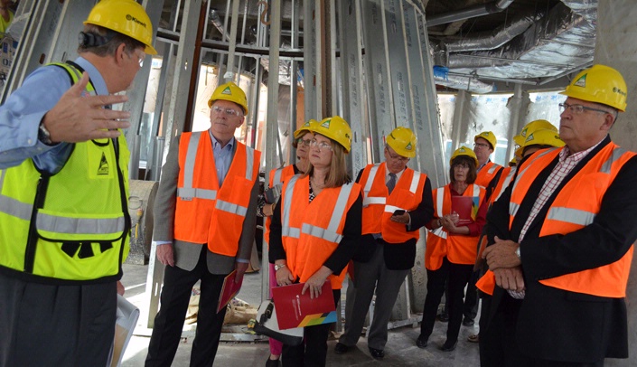 State Sen. Jim Smith, second from left, recently invited several of his legislative colleagues, their spouses and a legislative candidate to join him on a tour of UNMC.