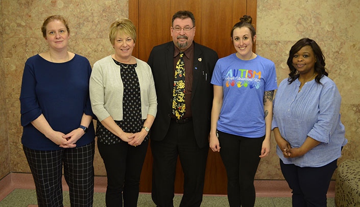 From left, Tracy Ohpriel, Diane Pickering, MMI Director  Karoly Mirnics, M.D., Ph.D., Kaelynn Loseke and Jacqueline Hankins (Enoch Ulmer not pictured).