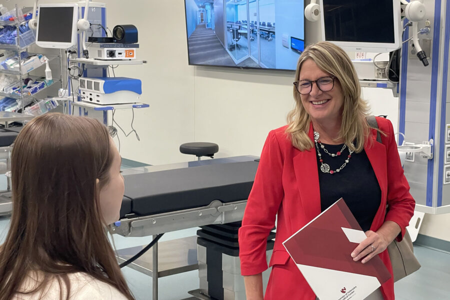 Legislative candidate Roxie Kracl hears about the iEXCEL program&apos;s surgical simulation capabilities&period;