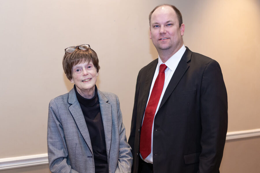 Debra Romberger&comma; MD&comma; and outgoing MOMS president Travis Teetor&comma; MD&comma; at the award ceremony&period;