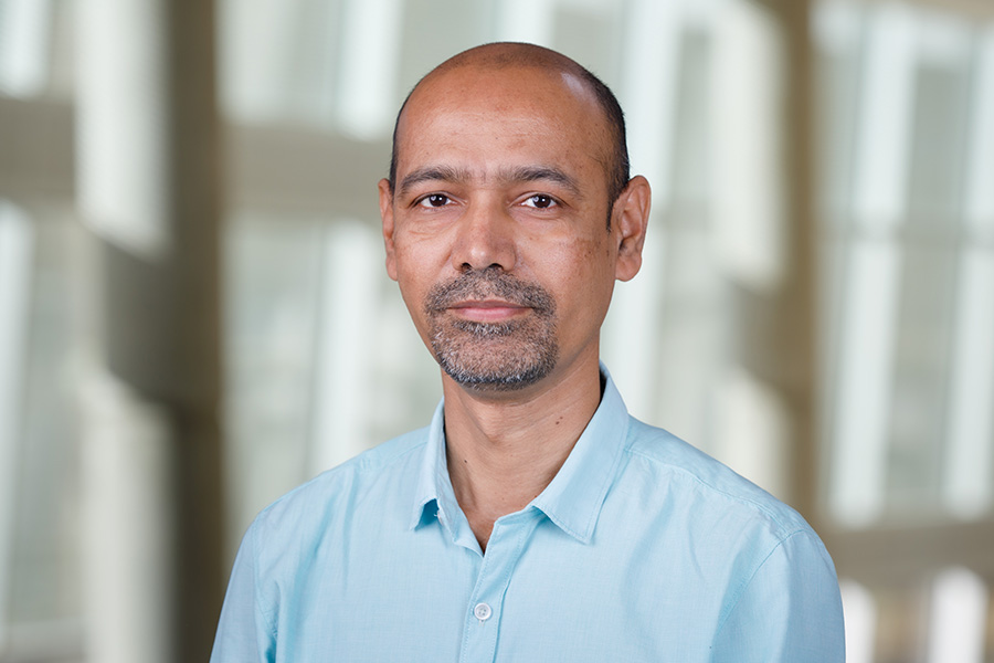  Dhananjay Shinde, PhD