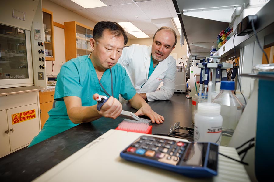 UNMC physiology faculty and graduate students work in cutting edge labs.